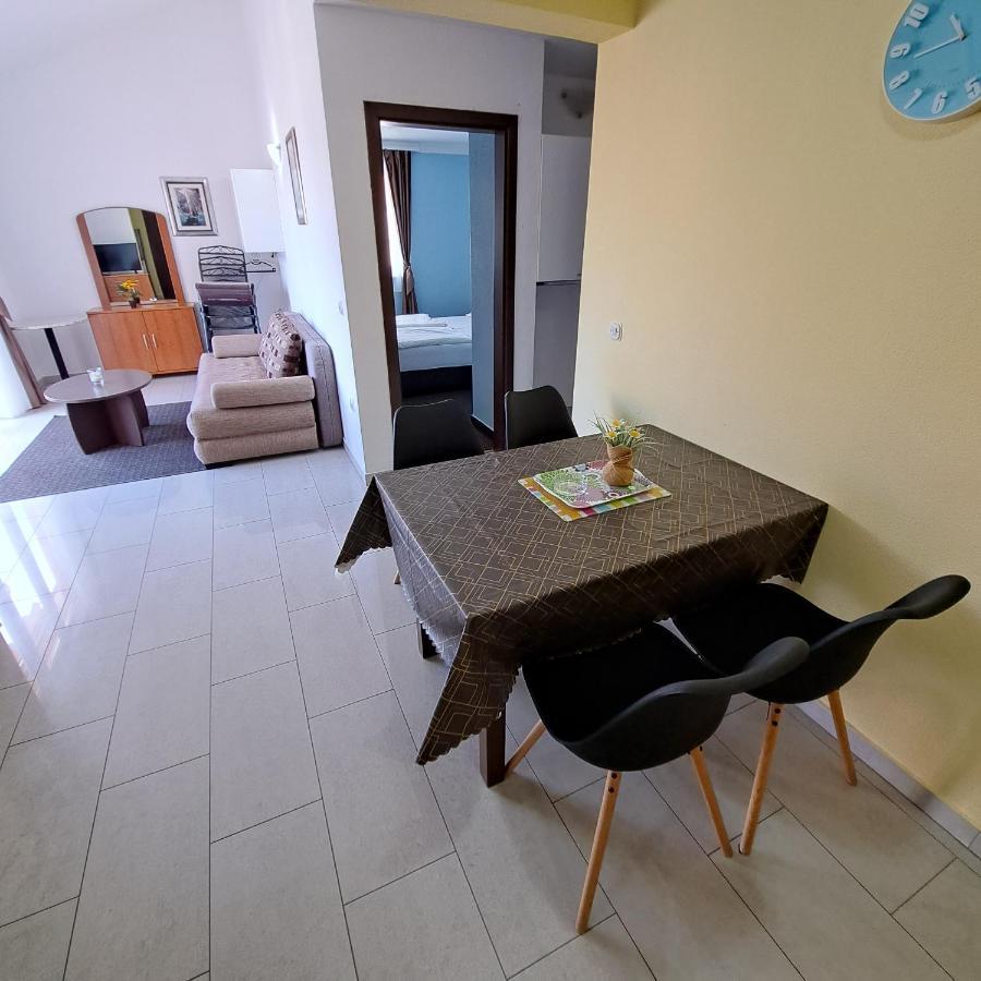 Apartments Vila Adrijana & Fitness Studio Wolf Башка-Вода Номер фото