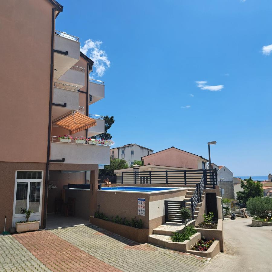 Apartments Vila Adrijana & Fitness Studio Wolf Башка-Вода Экстерьер фото