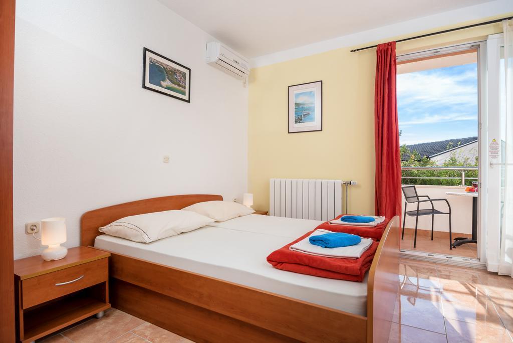 Apartments Vila Adrijana & Fitness Studio Wolf Башка-Вода Экстерьер фото