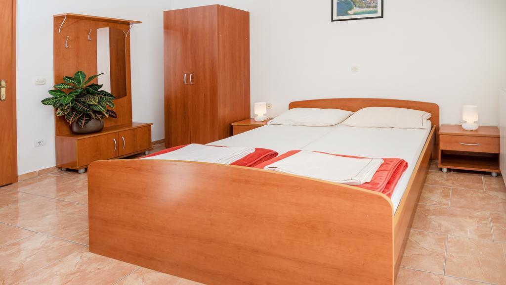 Apartments Vila Adrijana & Fitness Studio Wolf Башка-Вода Экстерьер фото