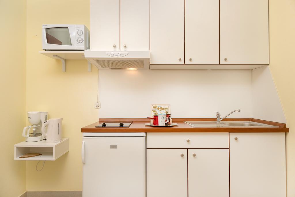 Apartments Vila Adrijana & Fitness Studio Wolf Башка-Вода Экстерьер фото