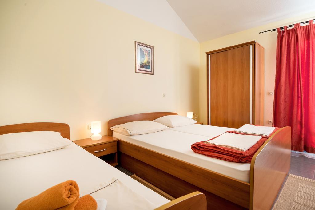 Apartments Vila Adrijana & Fitness Studio Wolf Башка-Вода Экстерьер фото