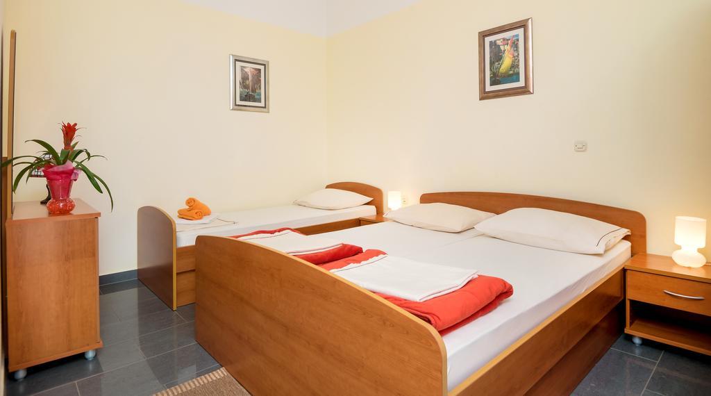 Apartments Vila Adrijana & Fitness Studio Wolf Башка-Вода Экстерьер фото