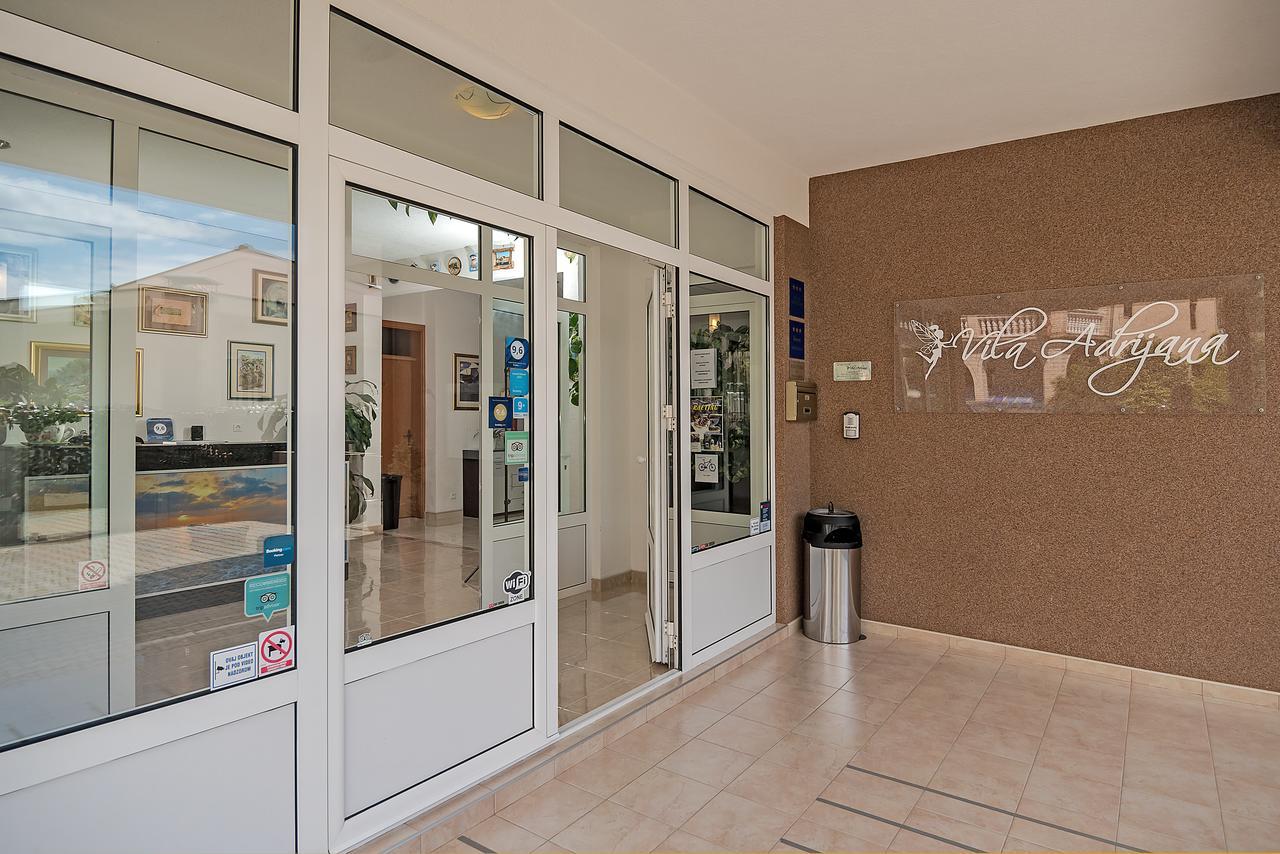 Apartments Vila Adrijana & Fitness Studio Wolf Башка-Вода Экстерьер фото